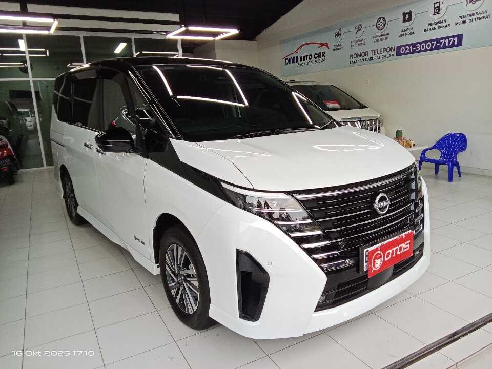 2024 Nissan Serena 1.5 - Foto 1 dari 6