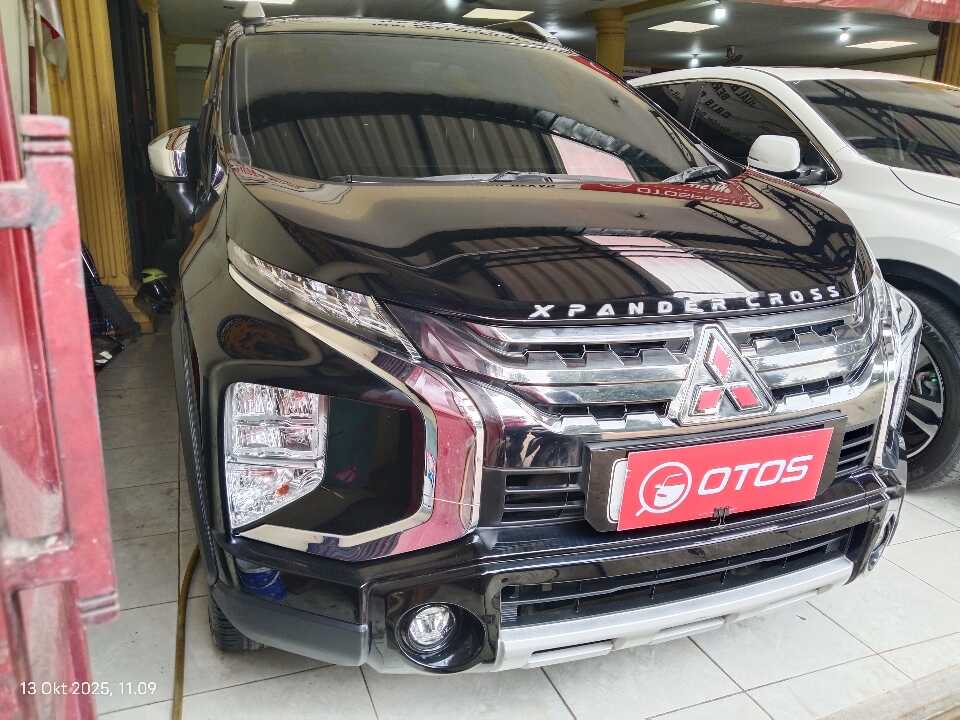 2020 Mitsubishi Xpander 1.5 Cross Premium - Foto 1 dari 6