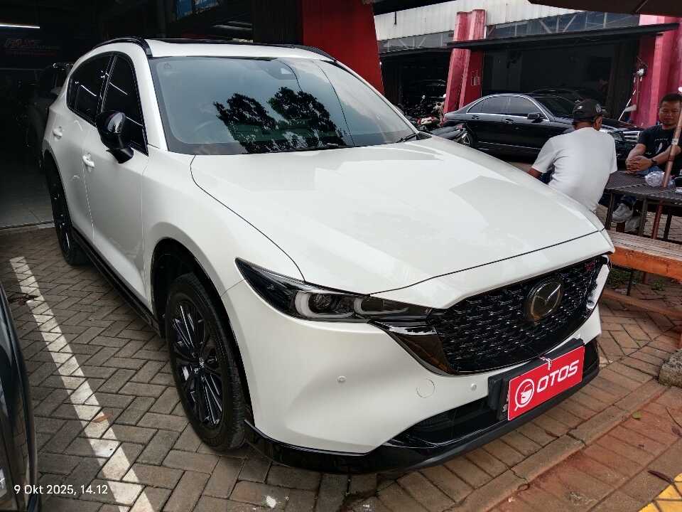 2022 Mazda CX-5 2.5 Kuro - Foto 1 dari 6
