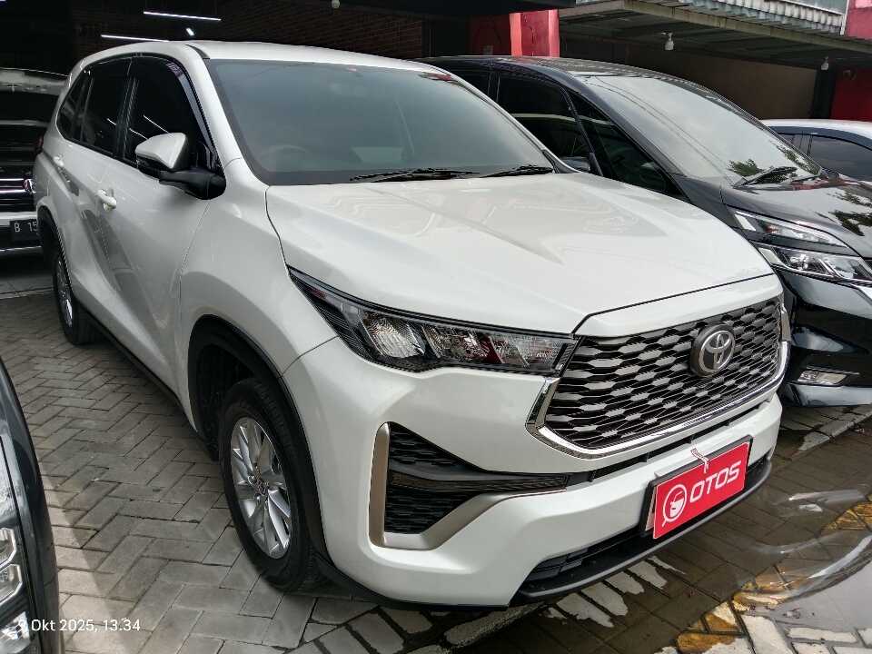 2023 Toyota Kijang Innova 2.0 Zenix G CVT - Foto 1 dari 6