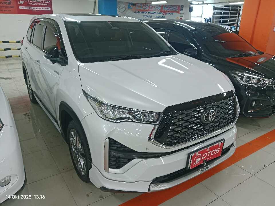 2023 Toyota Kijang Innova 2.0 Zenix Q HV CVT TSS - Foto 1 dari 6