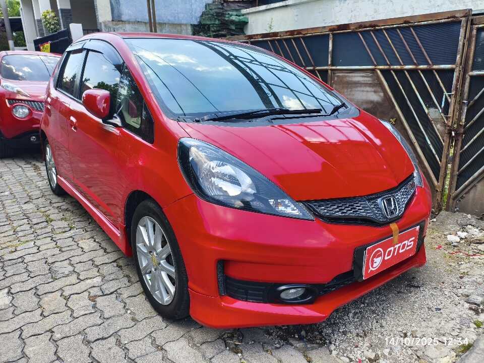 2013 Honda Jazz 1.5 E - Foto 1 dari 6