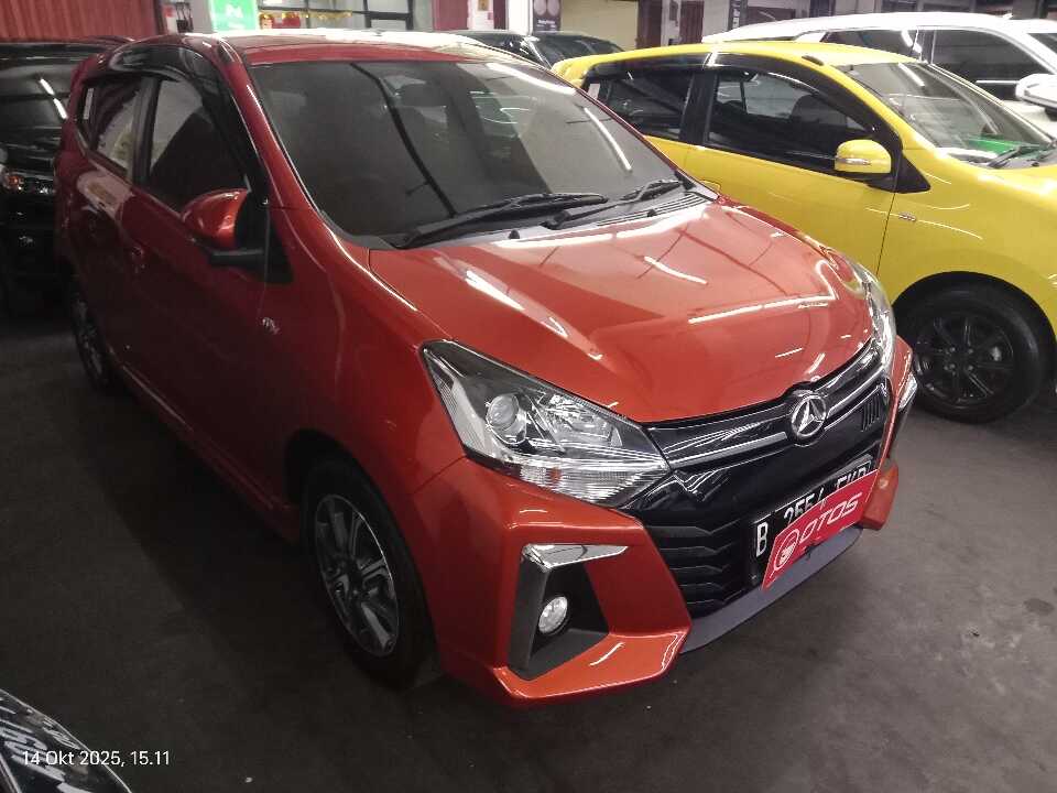 2022 Daihatsu Ayla 1.2 R - Foto 1 dari 6