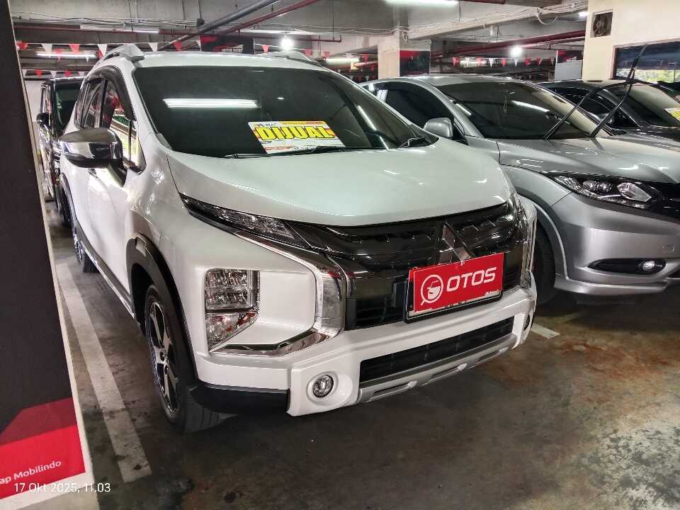 2020 Mitsubishi Xpander 1.5 Cross - Foto 1 dari 6