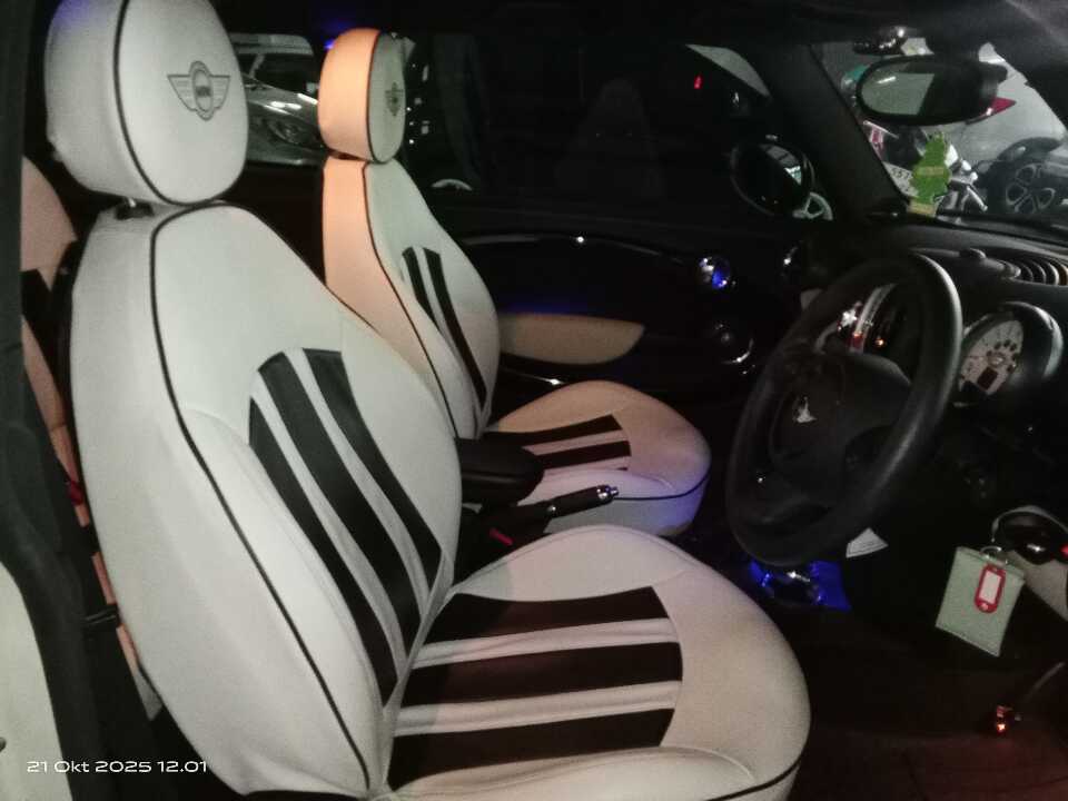 Foto Mobil Bekas Kabin Depan MINI Cooper 1.6 S tahun 2013