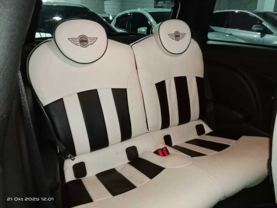 Foto Mobil Bekas Kabin Belakang MINI Cooper 1.6 S tahun 2013