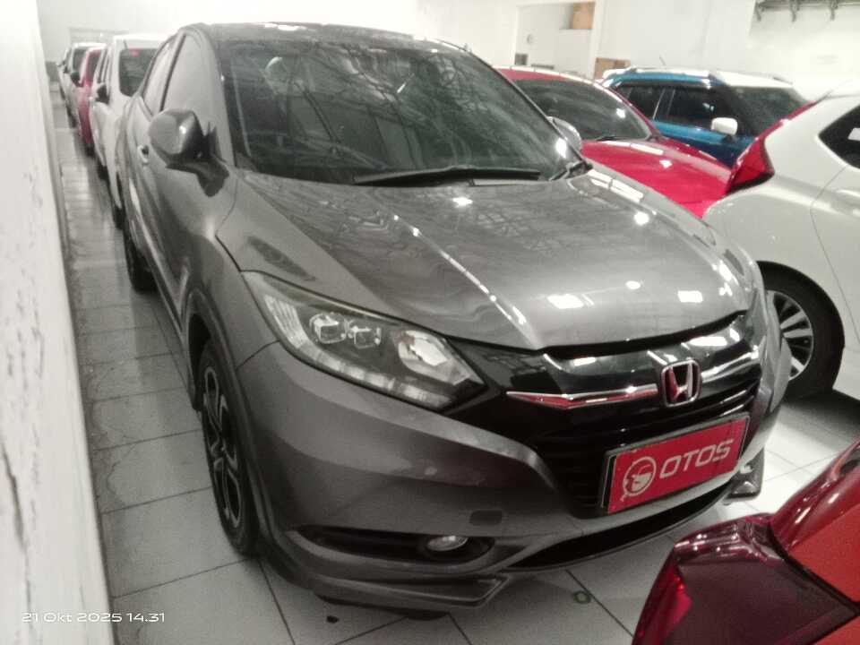 2016 Honda HR-V 1.8 - Foto 1 dari 6