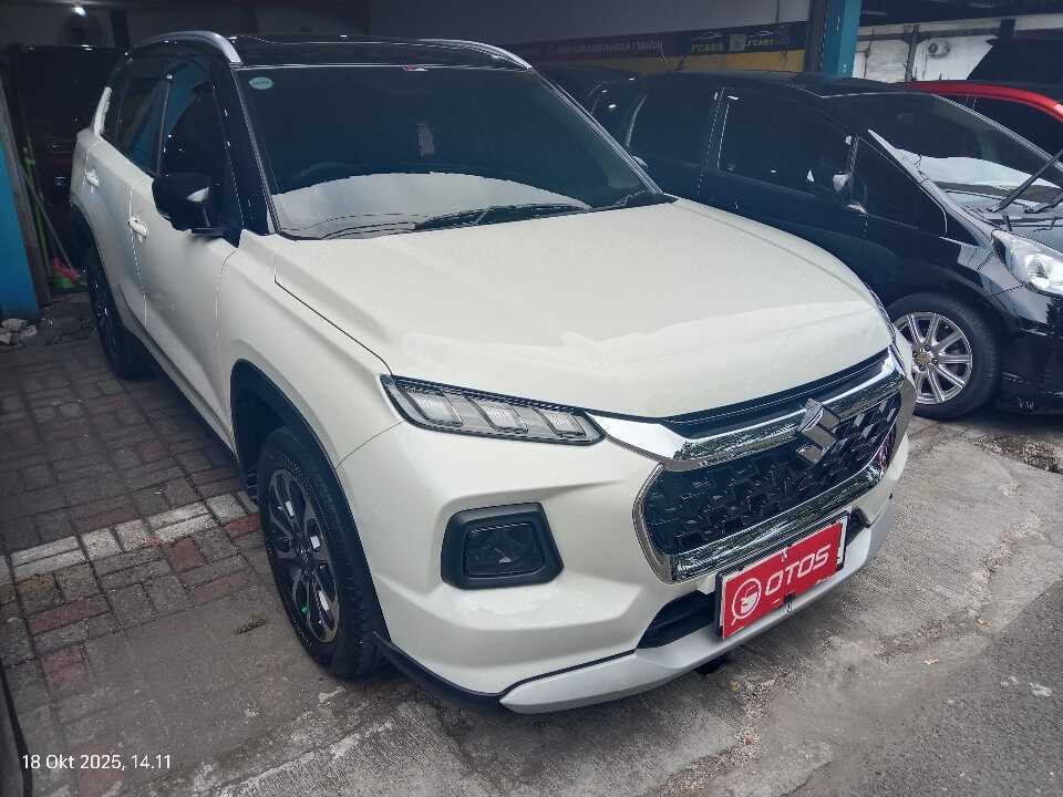 2023 Suzuki Vitara 1.5 - Foto 1 dari 6