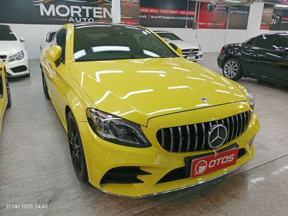 2019 Mercedes-Benz C300 2.0 - Foto 1 dari 6