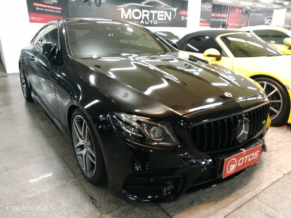 2018 Mercedes-Benz E300 2.0 - Foto 1 dari 6