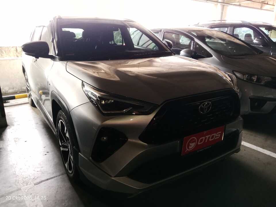 2023 Toyota Yaris Cross 1.5 S HV - Foto 1 dari 6