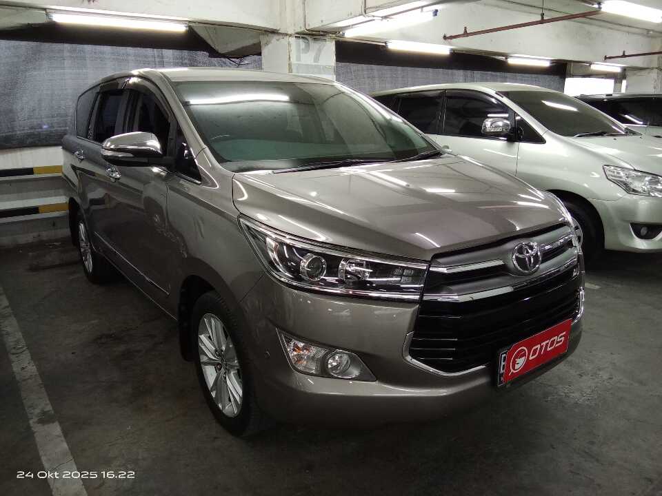 2016 Toyota Kijang Innova 2.4 Q - Foto 1 dari 6