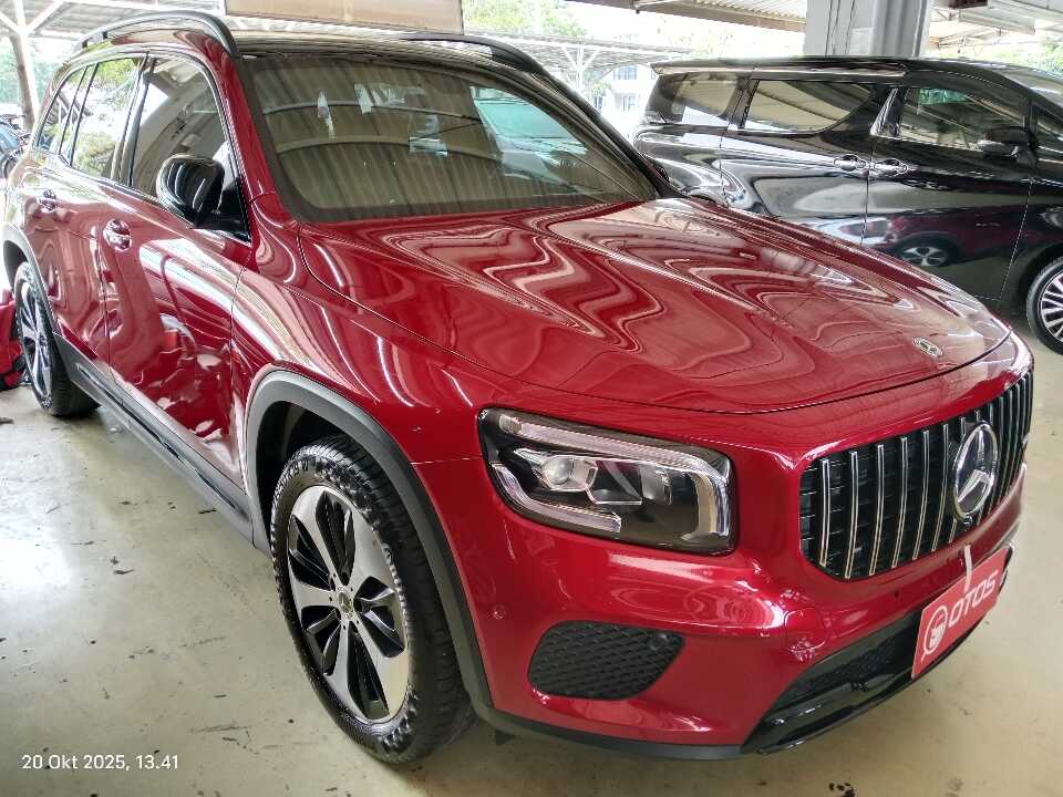 2020 Mercedes-Benz GLB200 1.3 Progressive Line Wagon - Foto 1 dari 6