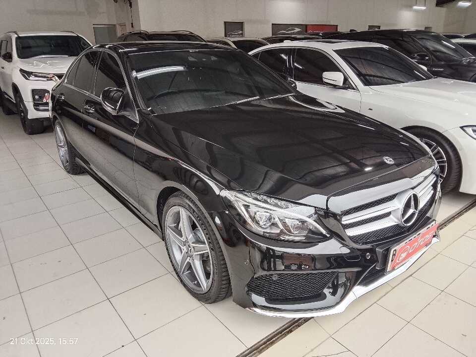 2017 Mercedes-Benz C300 2.0 - Foto 1 dari 6