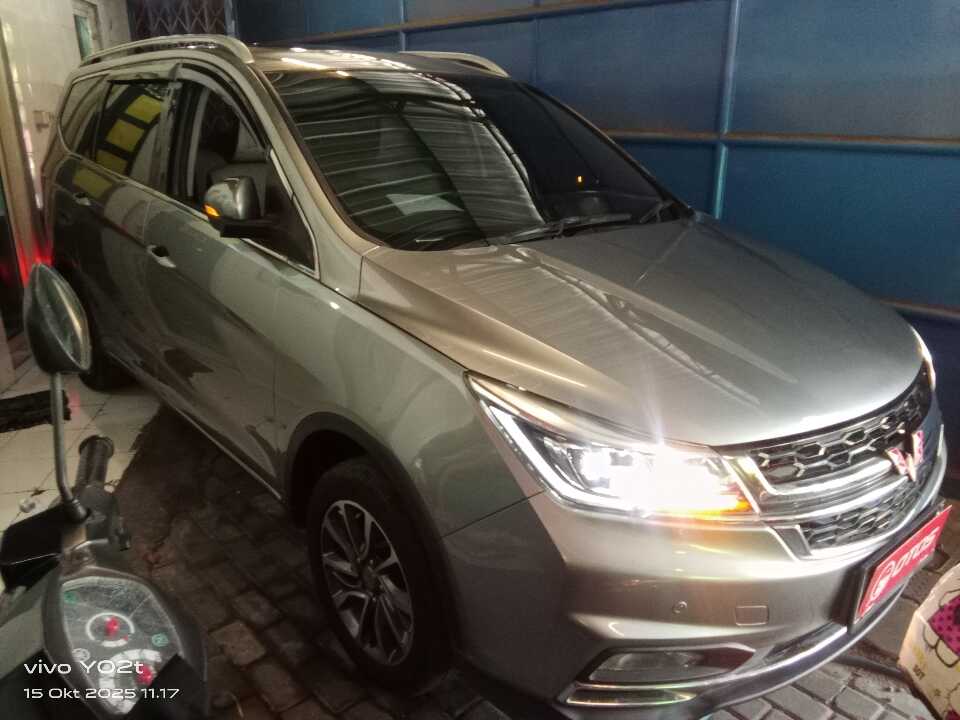 2021 Wuling Cortez 1.5 C T Lux - Foto 1 dari 6
