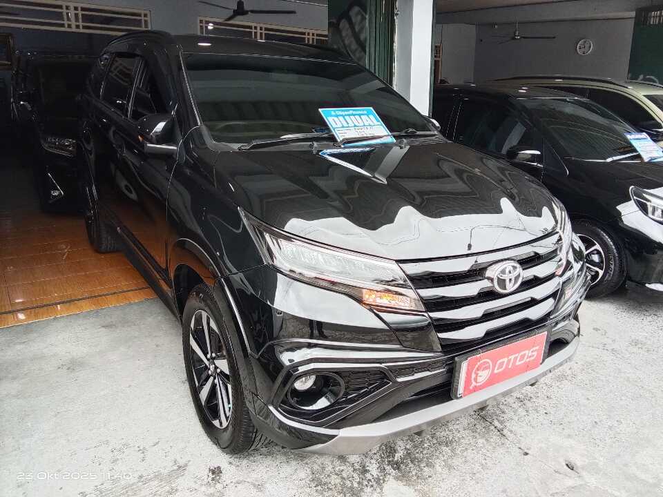 2024 Toyota Rush 1.5 S GR Sport - Foto 1 dari 6