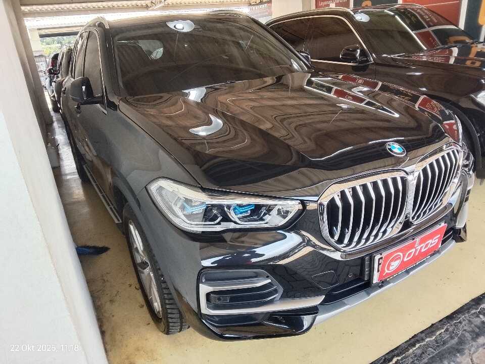 2022 BMW X5 3.0 Xdrive40i Xline - Foto 1 dari 6