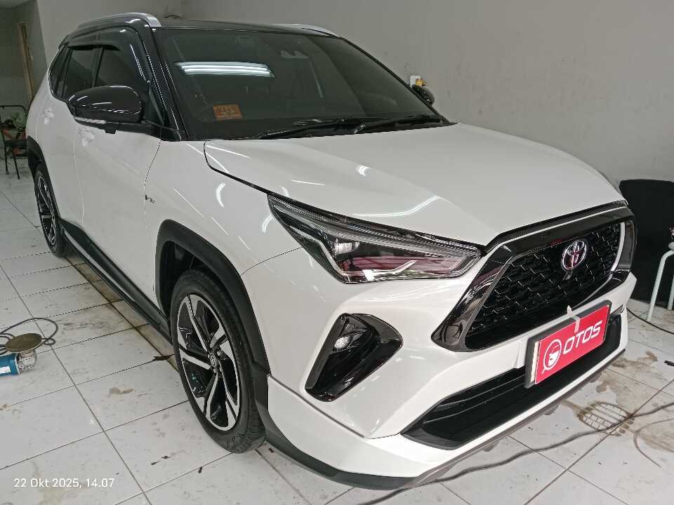 2023 Toyota Yaris Cross 1.5 S HV - Foto 1 dari 6