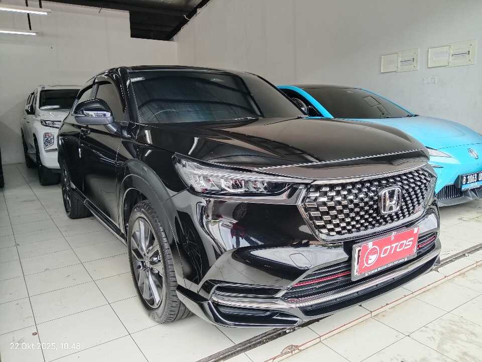 2022 Honda HR-V 1.5 Turbo RS - Foto 1 dari 6
