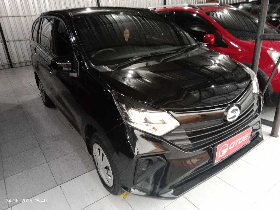 2022 Daihatsu Sigra 1.0 M - Foto 1 dari 6