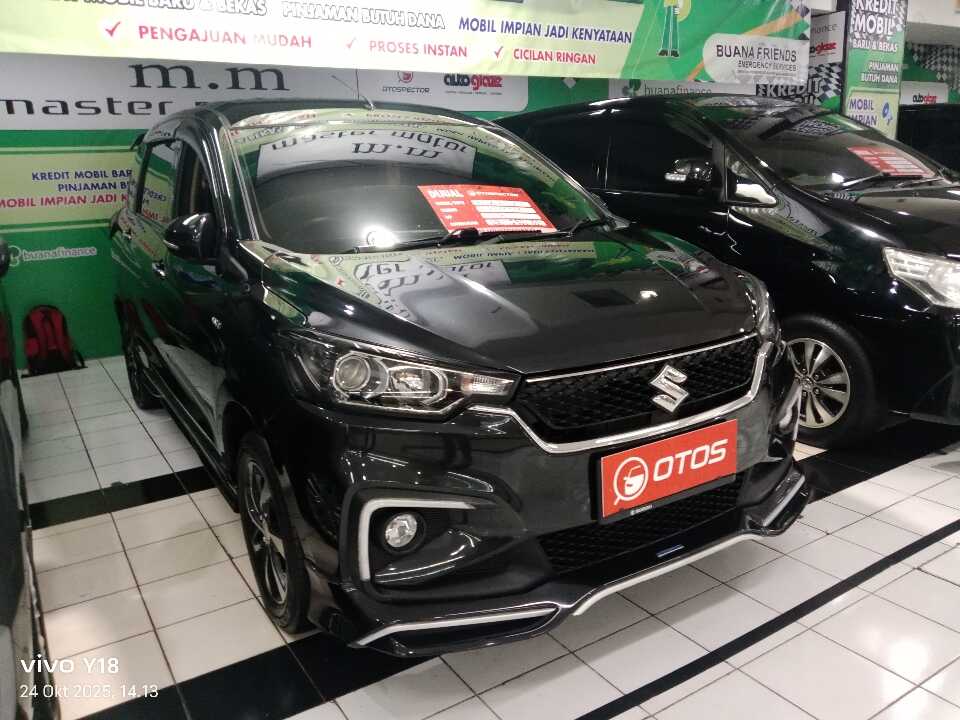 2021 Suzuki Ertiga 1.5 - Foto 1 dari 6