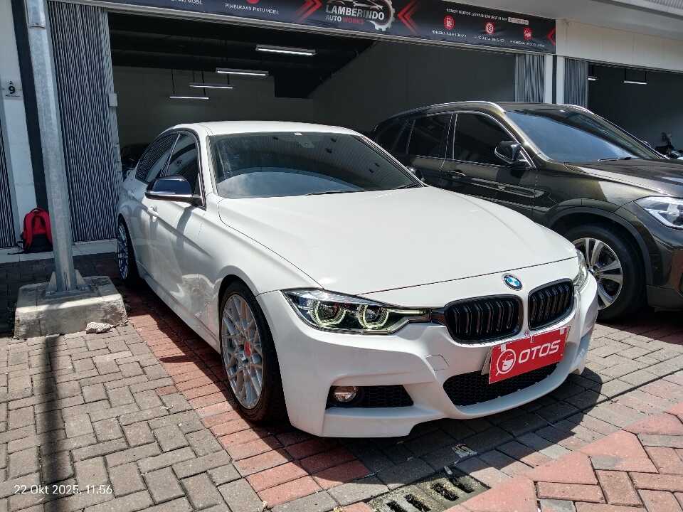 2018 BMW 320i 2.0 - Foto 1 dari 6