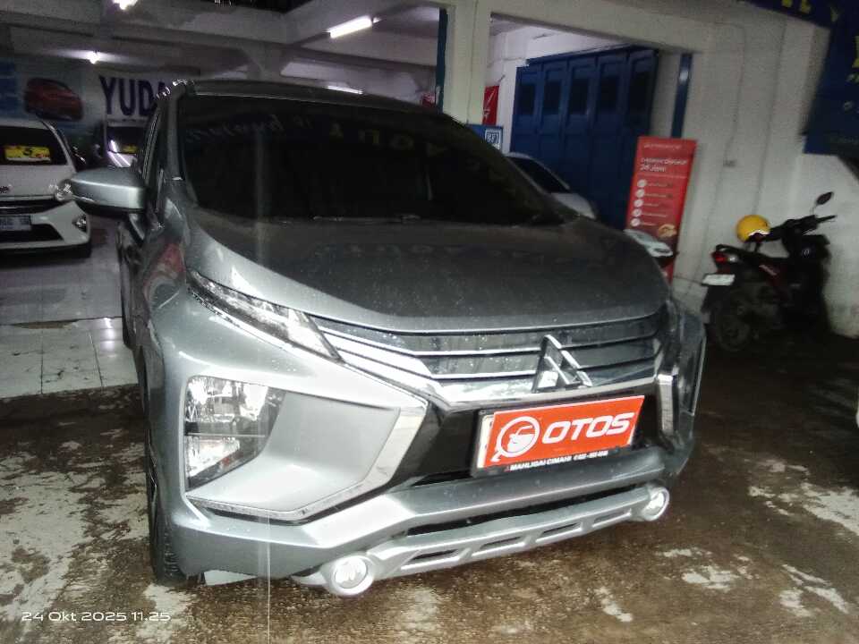 2015 Mitsubishi Xpander 1.5 Sport - Foto 1 dari 6