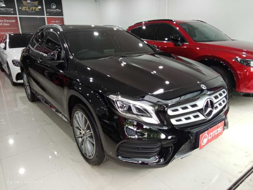 2019 Mercedes-Benz GLA200 1.6 - Foto 1 dari 6