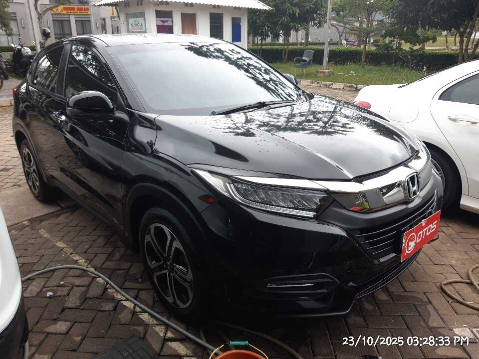 2021 Honda HR-V 1.5 E - Foto 1 dari 6