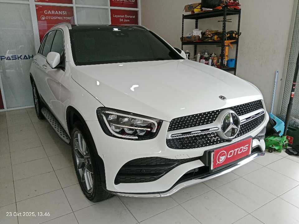 2020 Mercedes-Benz GLC200 2.0 - Foto 1 dari 6