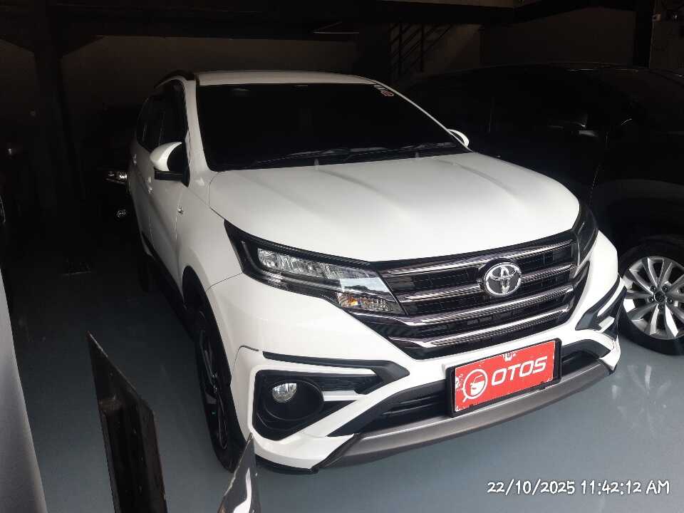 2022 Toyota Rush 1.5 S - Foto 1 dari 9
