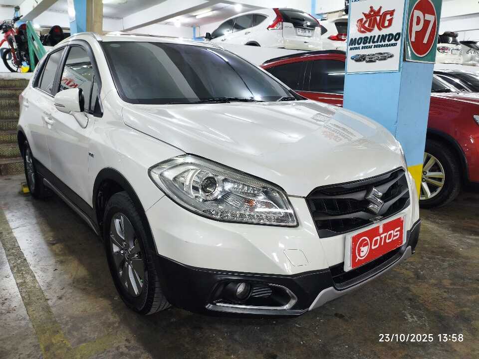 2016 Suzuki SX4 S-Cross 1.5 - Foto 1 dari 6