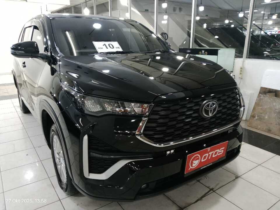 2023 Toyota Kijang Innova 2.0 Zenix G CVT - Foto 1 dari 6