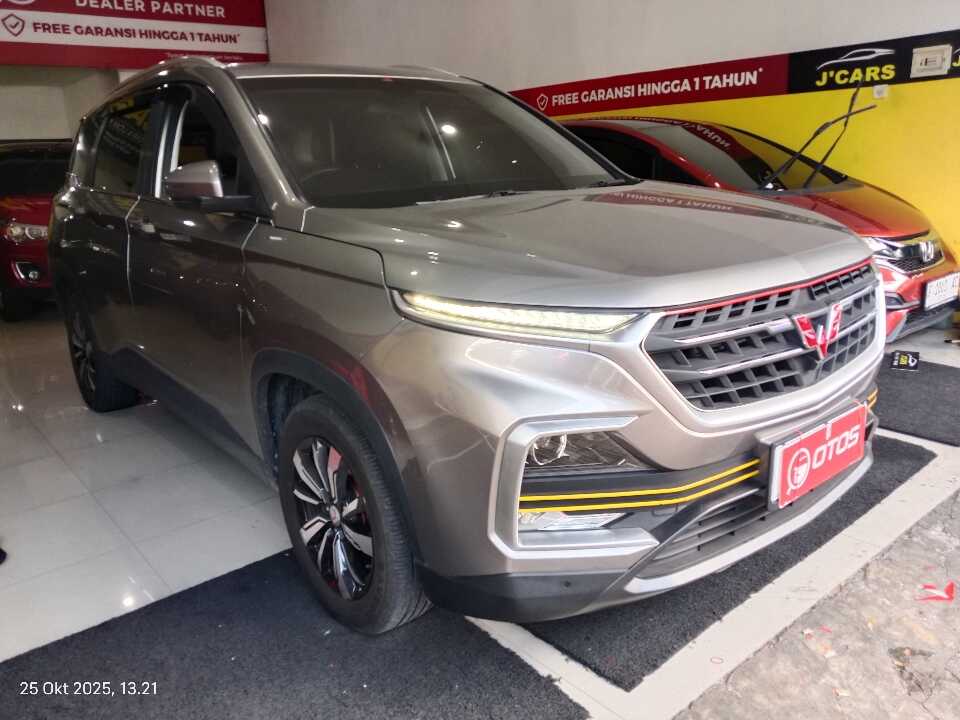 2019 Wuling Almaz 1.5 - Foto 1 dari 6
