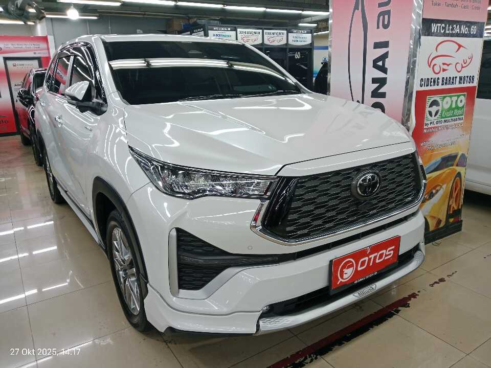 2023 Toyota Kijang Innova 2.0 Zenix Q HV CVT TSS Modellista - Foto 1 dari 6