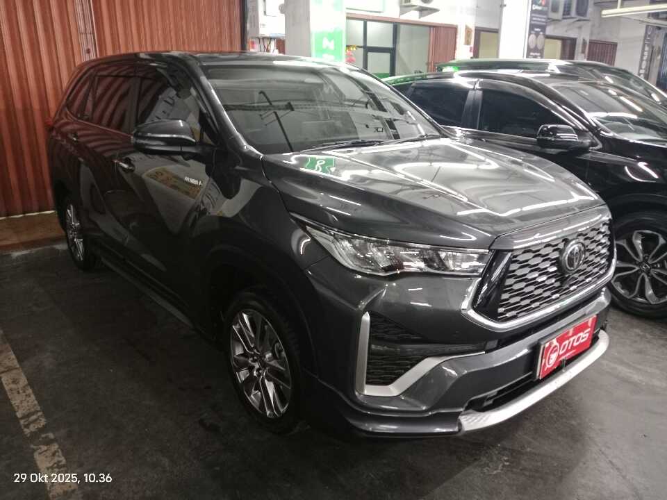 2023 Toyota Kijang Innova 2.0 Zenix Q HV CVT TSS - Foto 1 dari 6