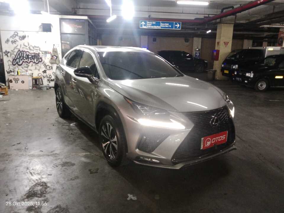 2018 Lexus NX 300 2.0 F-Sport - Foto 1 dari 6