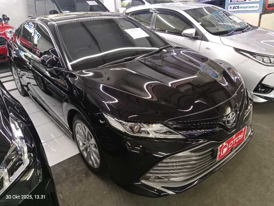 2020 Toyota Camry 2.5 V - Foto 1 dari 6