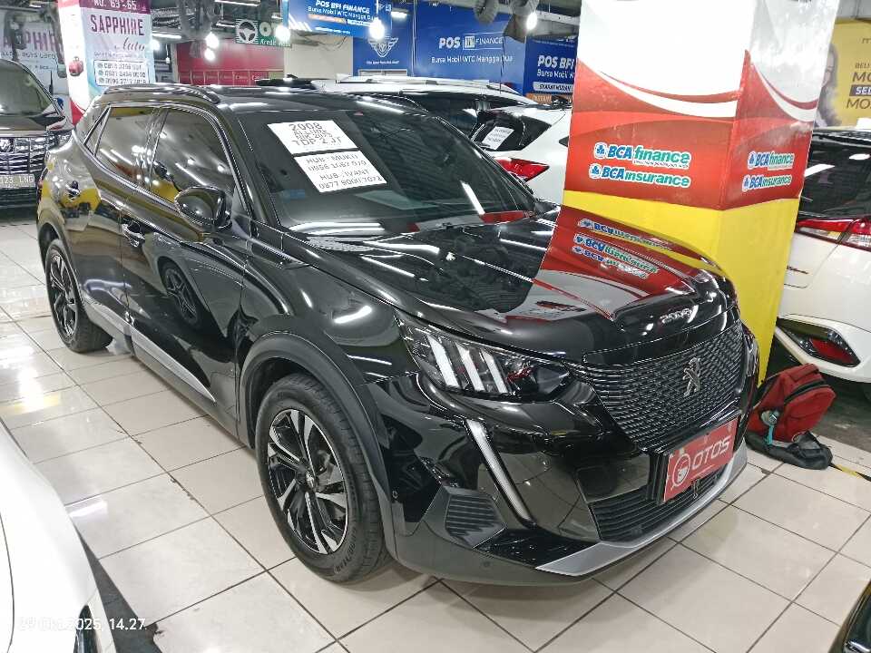 2023 Peugeot 2008 1.2 - Foto 1 dari 6