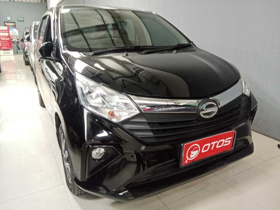 2022 Daihatsu Sigra 1.2 R - Foto 1 dari 6