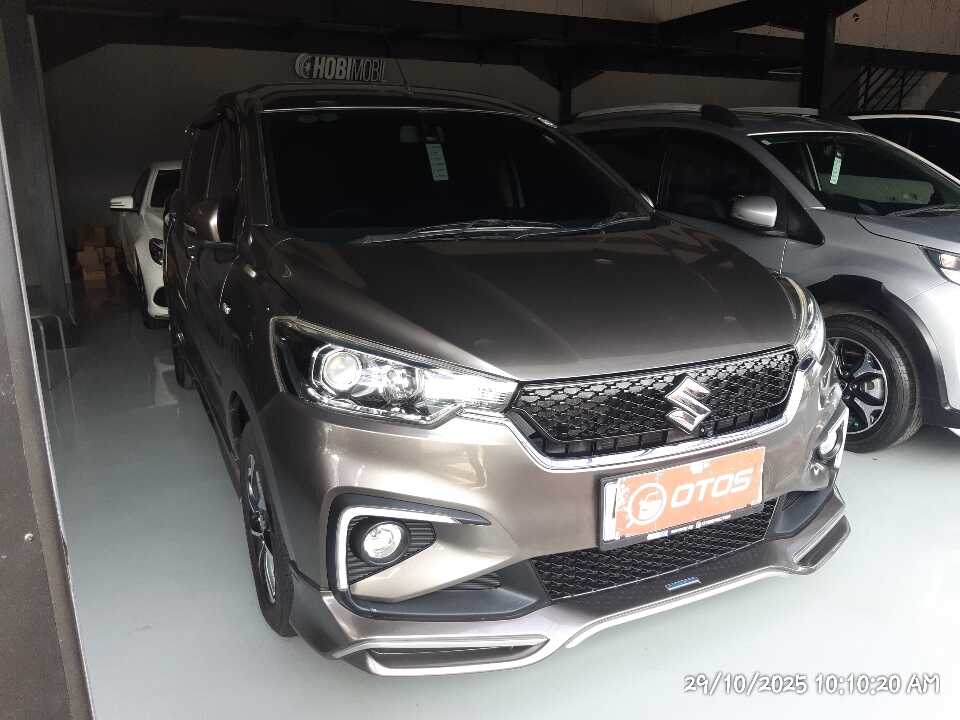 2019 Suzuki Ertiga 1.5 - Foto 1 dari 9