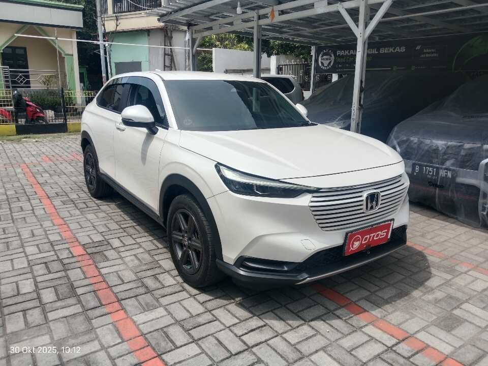 2022 Honda HR-V 1.5 E - Foto 1 dari 6