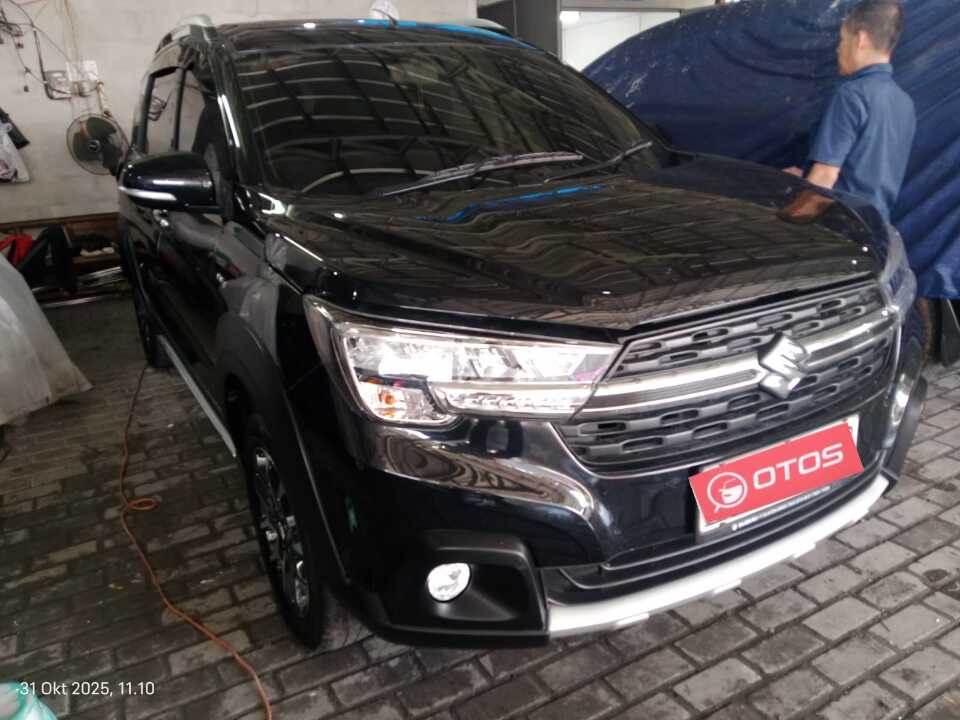 2023 Suzuki XL7 1.5 - Foto 1 dari 6