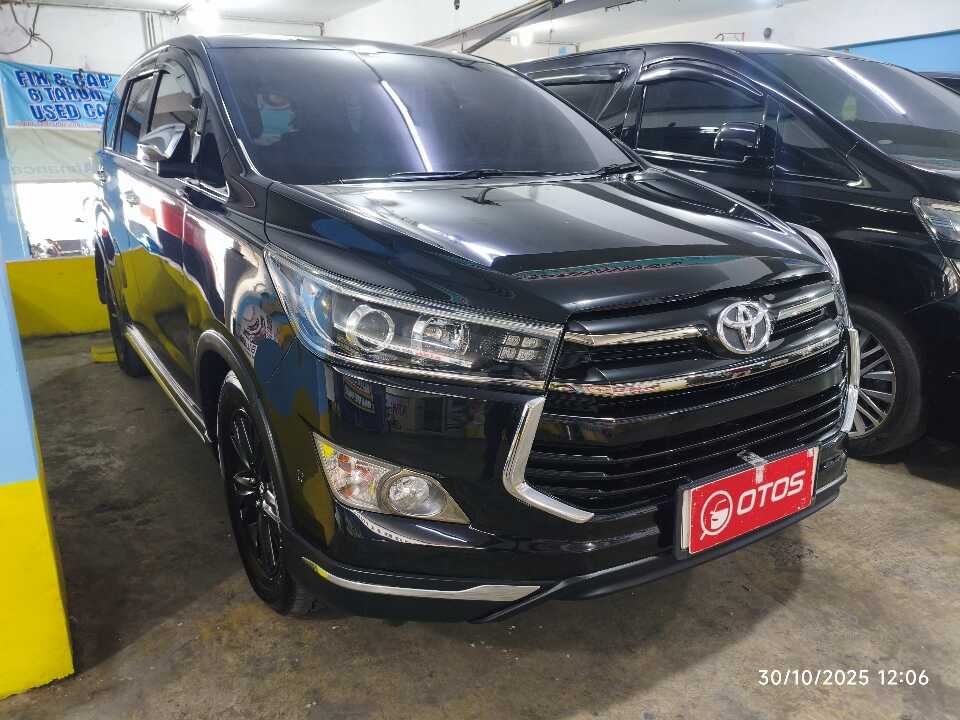 2019 Toyota Kijang Innova 2.4 Venturer - Foto 1 dari 6