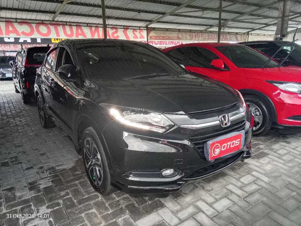 2016 Honda HR-V 1.8 RS - Foto 1 dari 6
