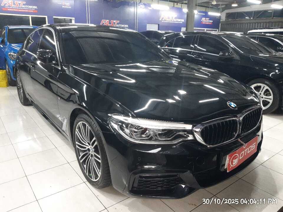 2019 BMW 530i 2.0 - Foto 1 dari 6