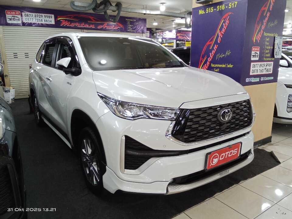 2023 Toyota Kijang Innova 2.0 Zenix Q HV CVT TSS Modellista - Foto 1 dari 6