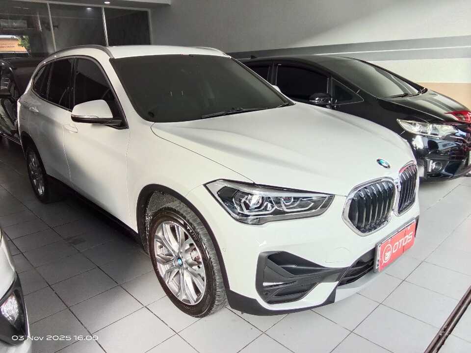 2022 BMW X1 1.5 Sdrive18i - Foto 1 dari 6