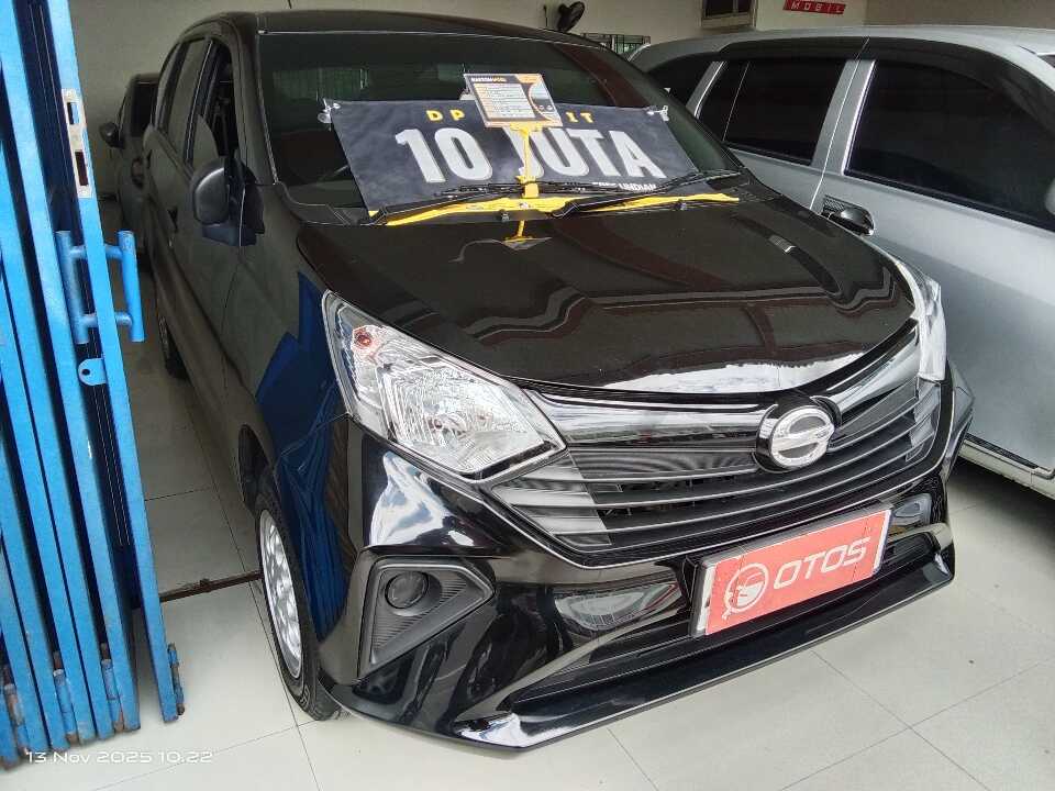 2023 Daihatsu Sigra 1.0 D - Foto 1 dari 6
