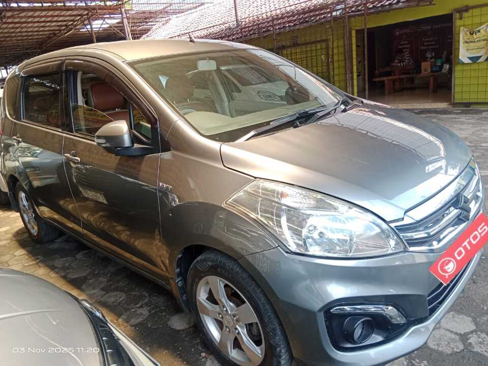 2017 Suzuki Ertiga 1.4 - Foto 1 dari 6